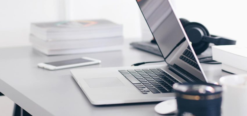 laptop-2434393_1920_1
